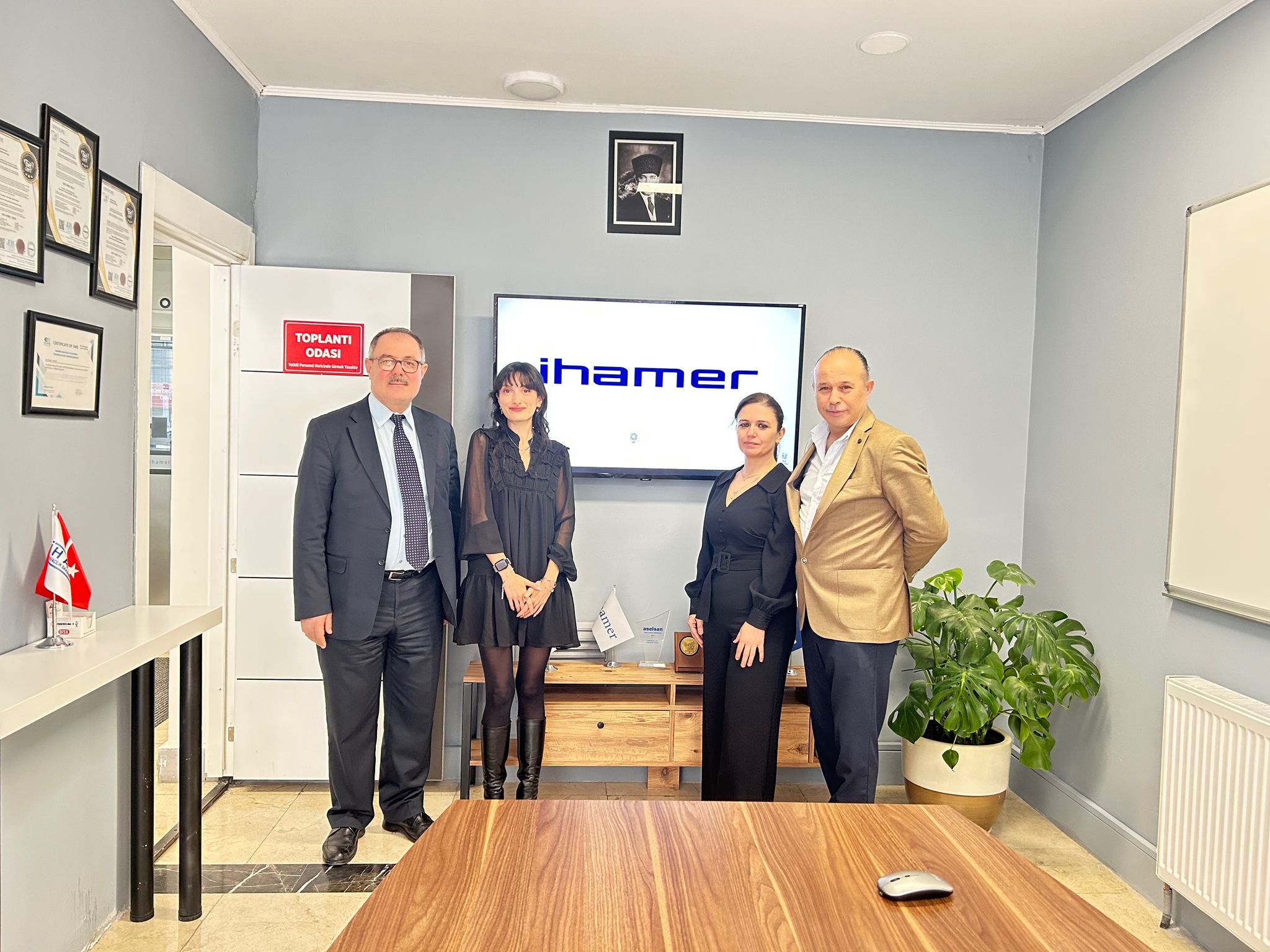 İhamer Savunma ve Havacılık Ziyareti
